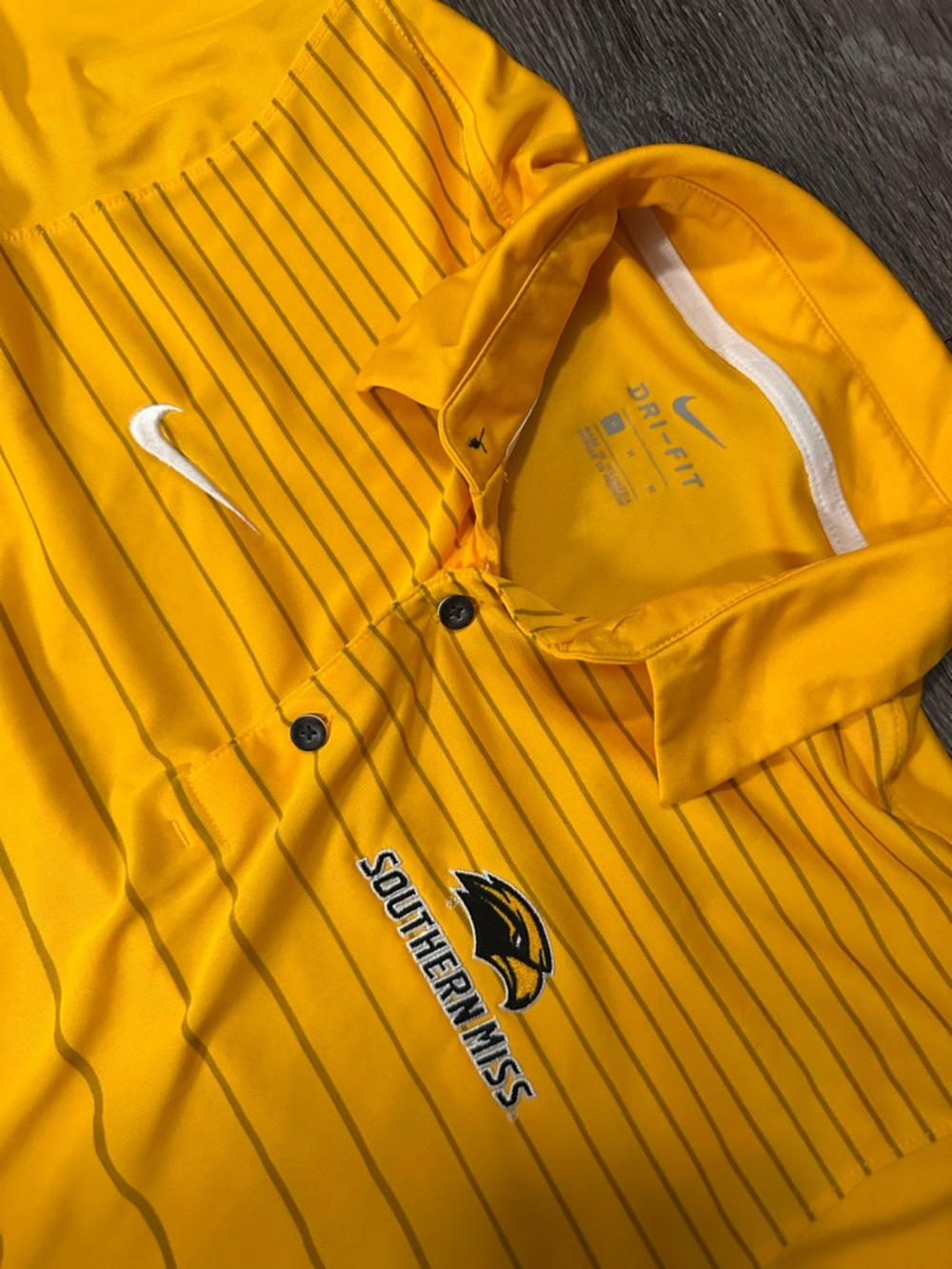 Nike Southern Miss Golden Eagles Men's Medium Gold Dri-FIT polo Shirt baseball